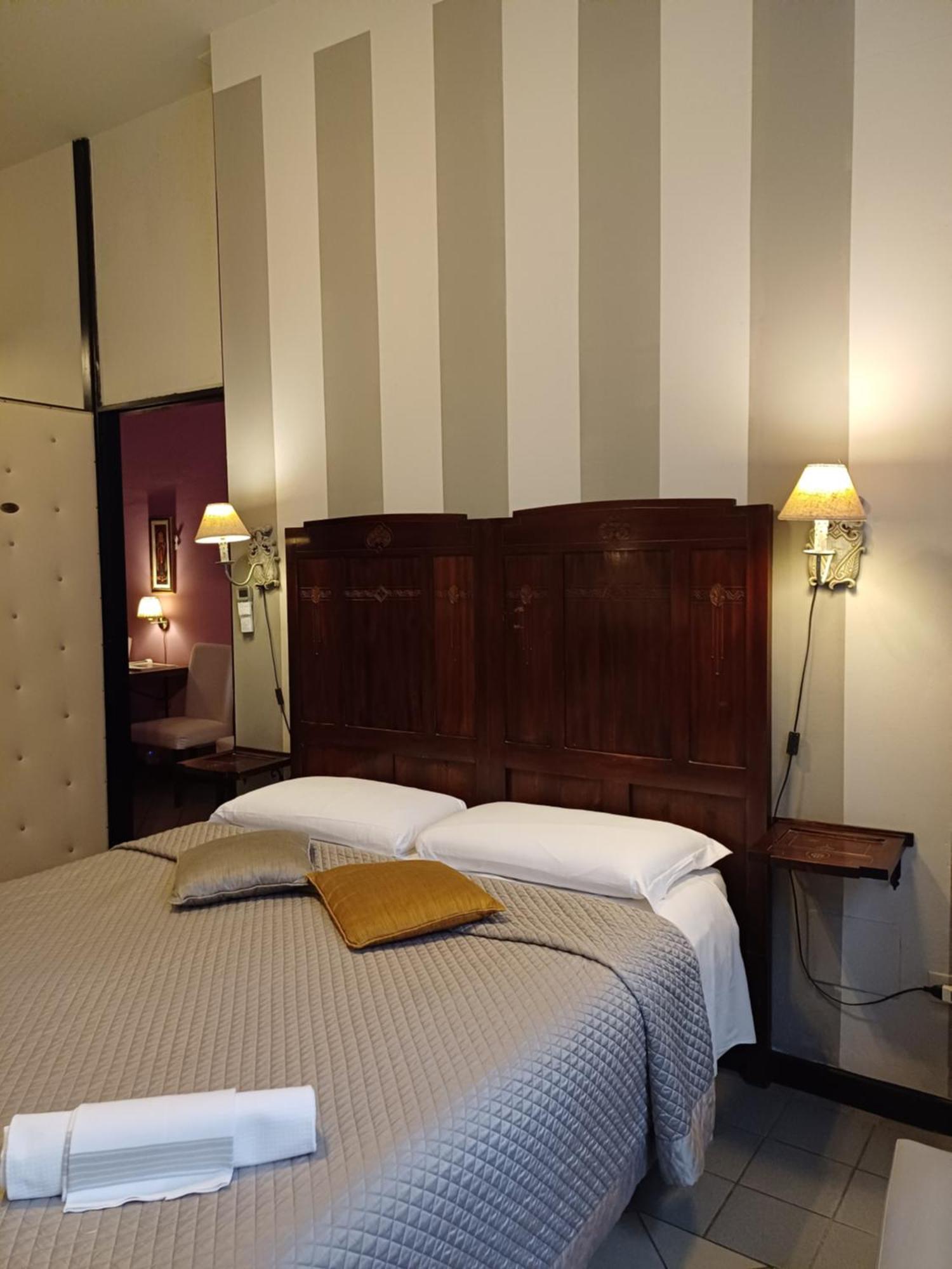 La Colonna Hotel Lucca Szoba fotó